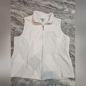 Croft & Barrow PM Petite Quilted Vest Cream Zip Front Sleeveless Jacket